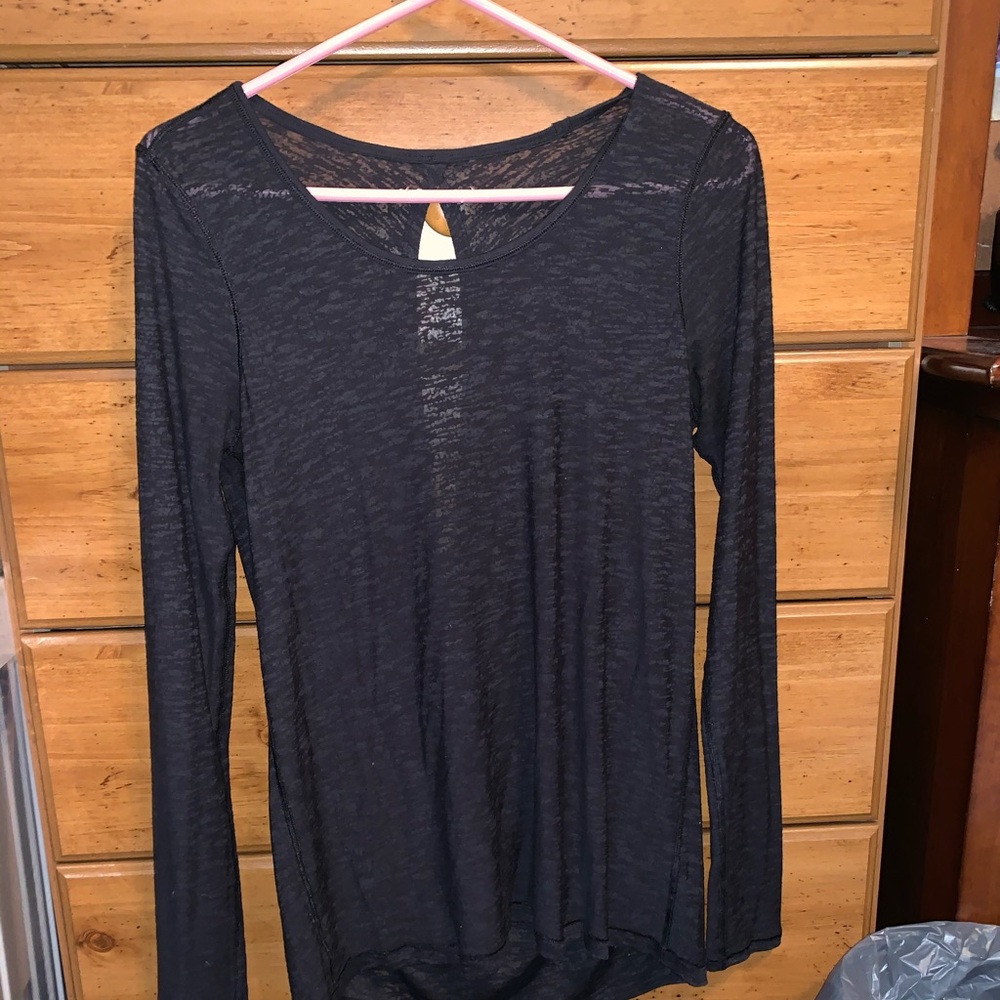 Lululemon Black Longsleeve shirt Size 6 WORN ONCE